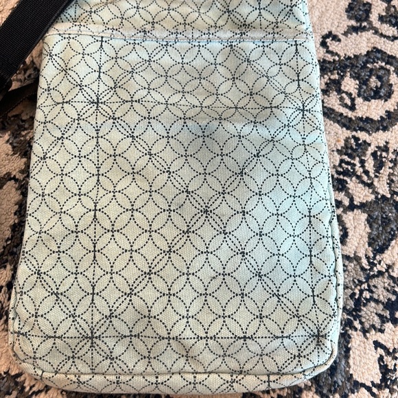 Kavu Crossbody Shoulder Bag Purse Adjustable Strap 4 Pouch - Picture 5 of 5